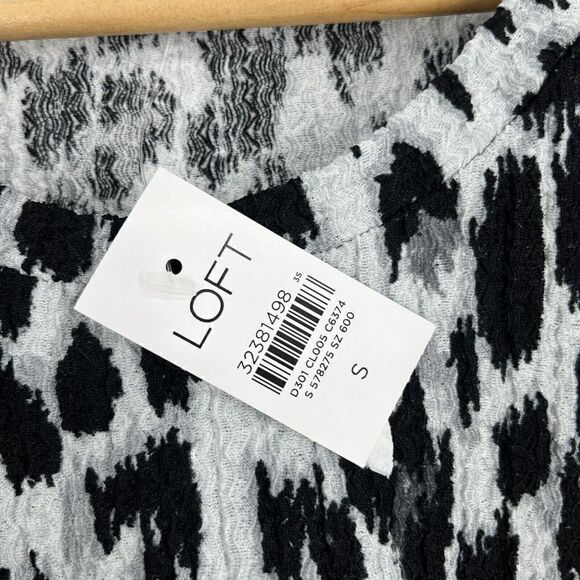 LOFT Top Size Small Gray Animal Print Shirt Long Puff Sleeve Stretch Leopard - Picture 4 of 9